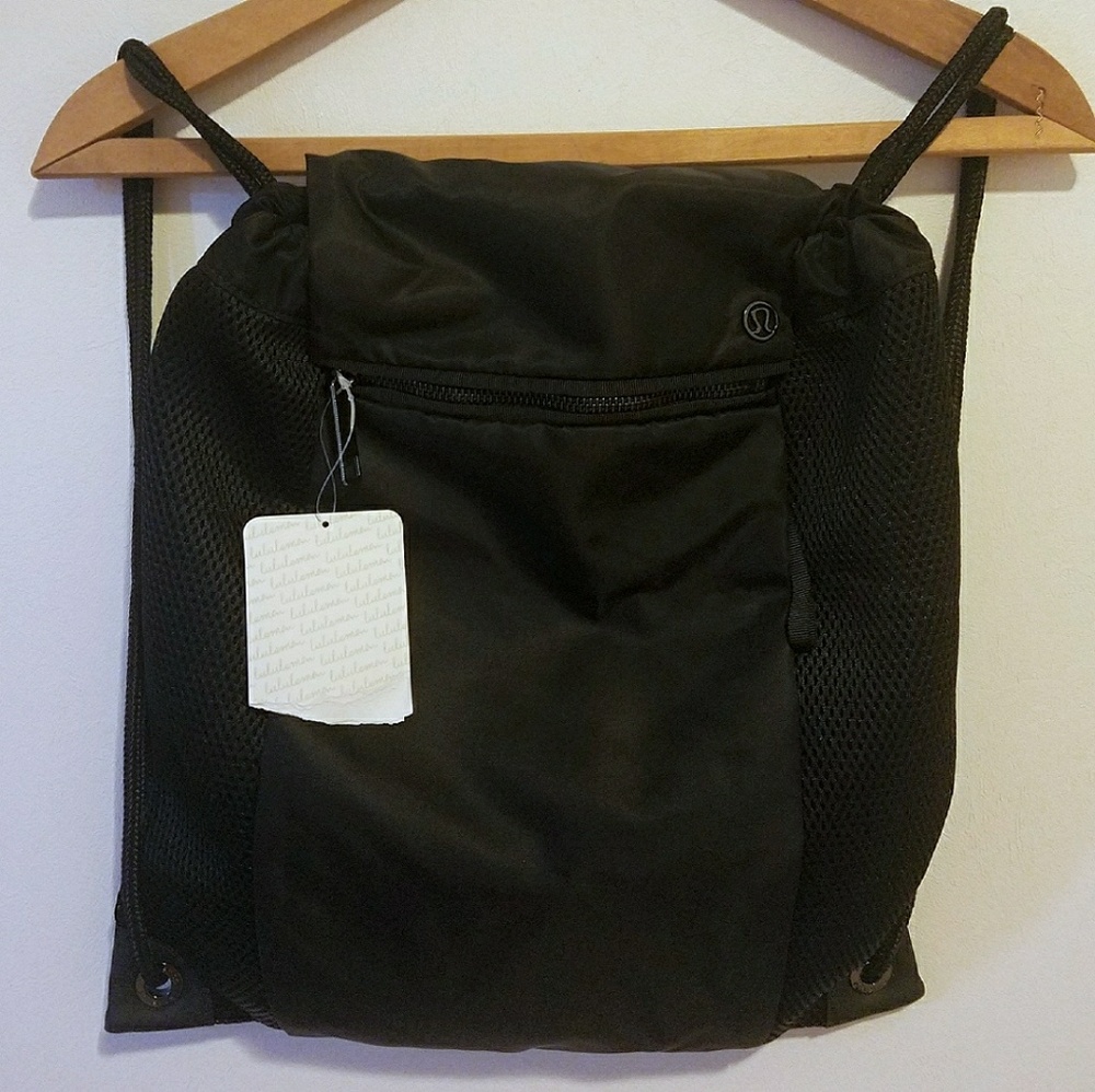 NWT Lululemon In A Cinch Pack